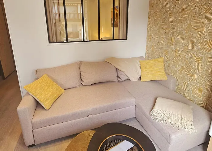 Le Deauvillais En Plein Coeur De *